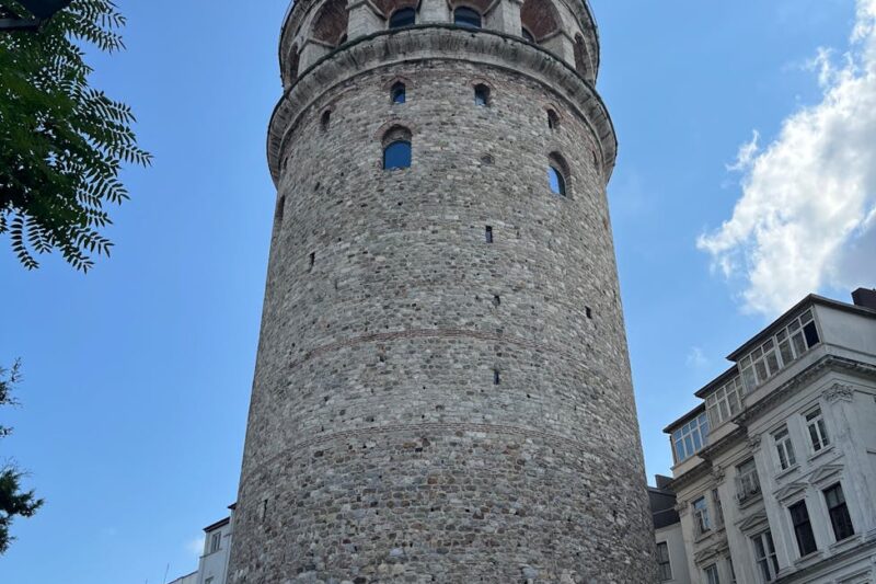 Pattaya Gece Pazarı: Turistik Deneyimin Farklı Bir Yönü