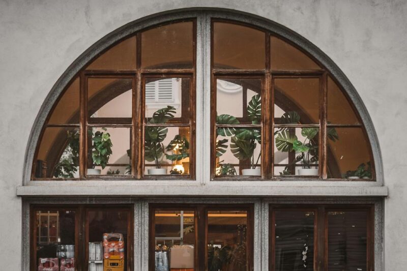 Pattaya’da Unutulmaz Bir Gece İçin En İyi Ladyboy Barları: Soi 6’nın Seks Sokağı’nda Gizli Mücevherler