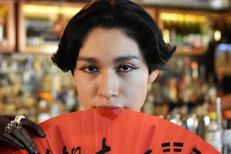 Tempat Menonton Orang yang Terbaik di Jalan Raya Pattaya: Bar-bar dengan Musik yang Tidak Terlalu Keras