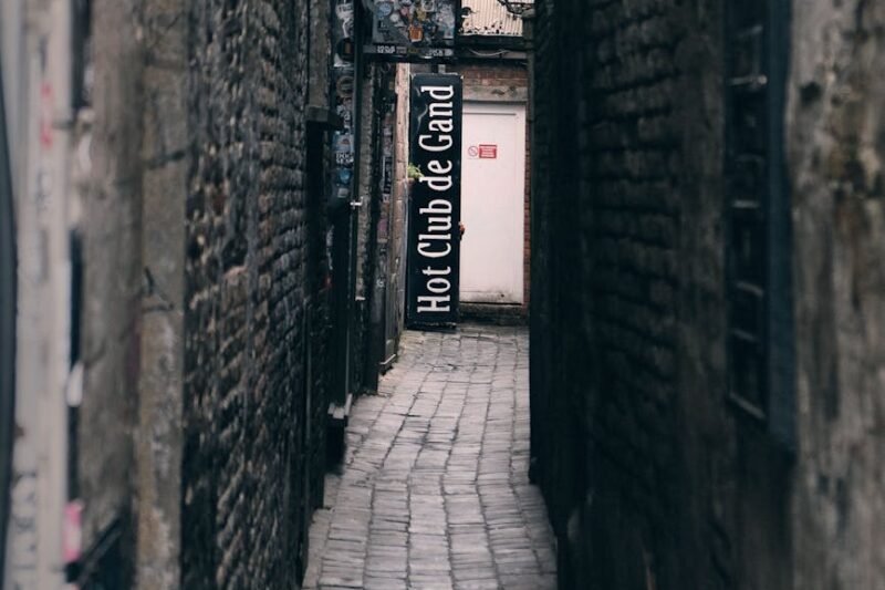 Soi Honey and Soi Chaiyapoon: Hidden Gems of Pattaya’s Underground Nightlife